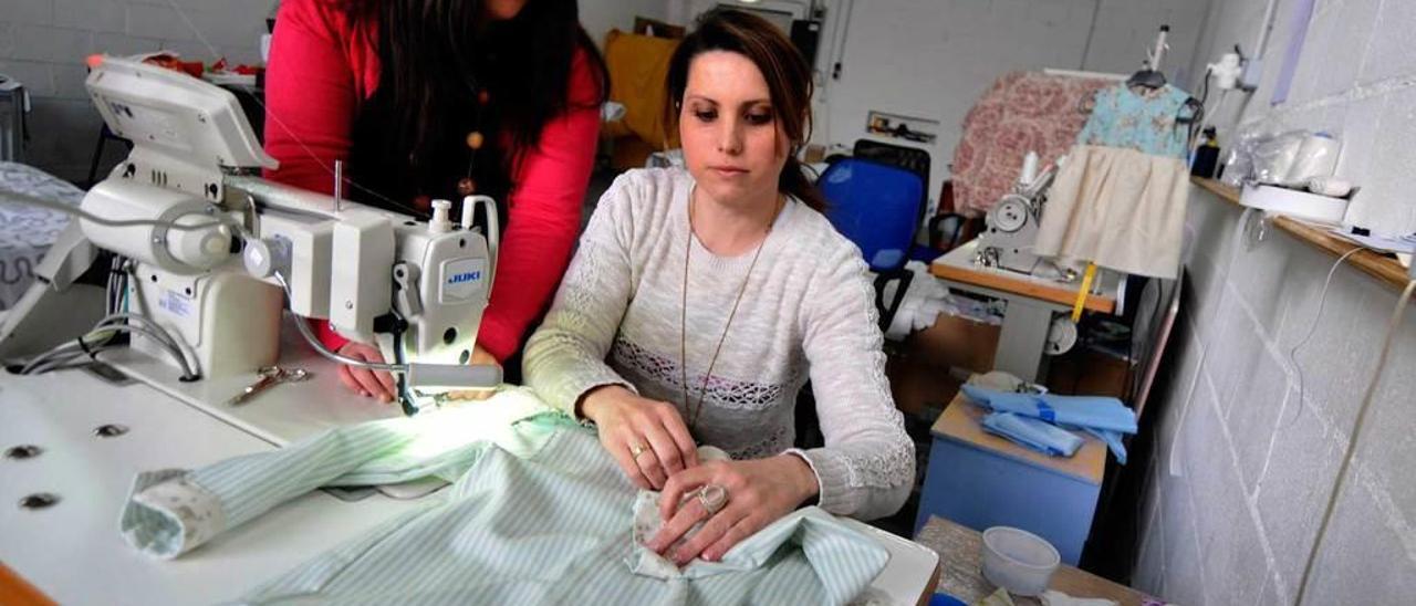 Emprendedoras del sector textil, en una oficina del centro de empresas de Mieres, en una imagen de archivo.
