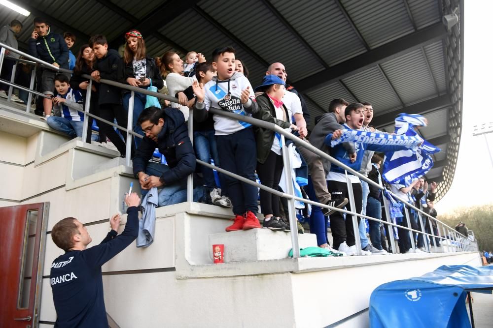 La afición apoya al Dépor antes del derbi