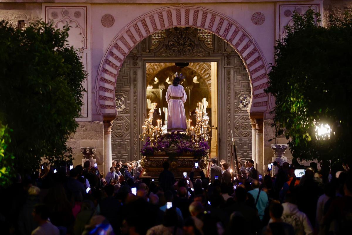 El Vía Crucis de las Cofradías de Córdoba