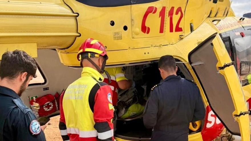 Un hombre de 68 años sufre una parada cardiorrespiratoria tras atragantarse en el muelle de La Graciosa