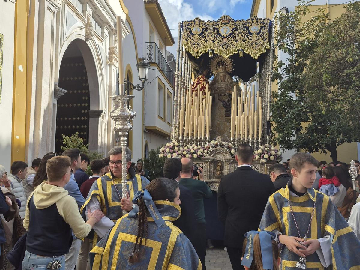 Salida de la Misericordia de Cabra.