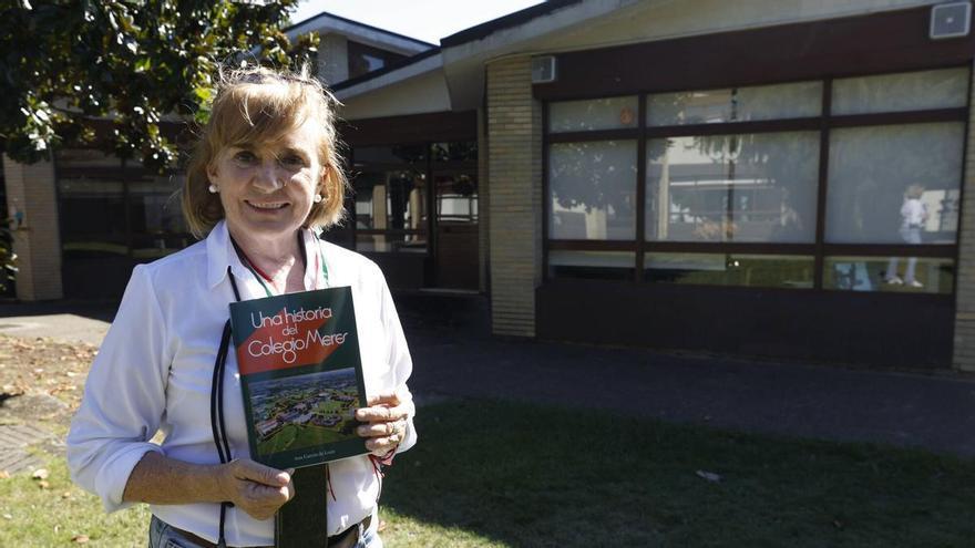 Ana García de Loza, autora de "Una historia del Colegio de Meres": "Cerrar la puerta del aula te deja un pellizco en el corazón"