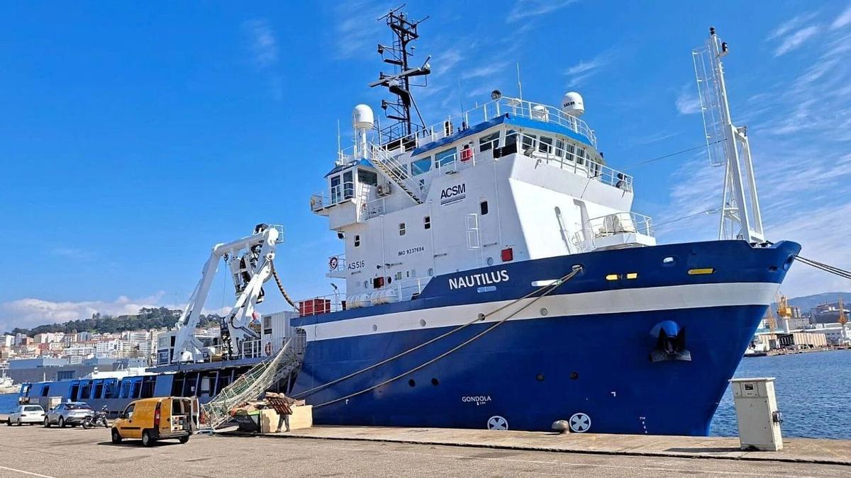 El «Nautilus», el primer barco incorporado por ACSM a su flota, en una parada en Vigo.