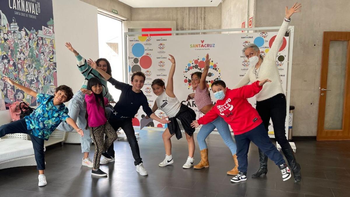 Estos son los siete niños que presentarán la gala infantil del Carnaval de Santa Cruz, que se celebrará el domingo 19 de junio.