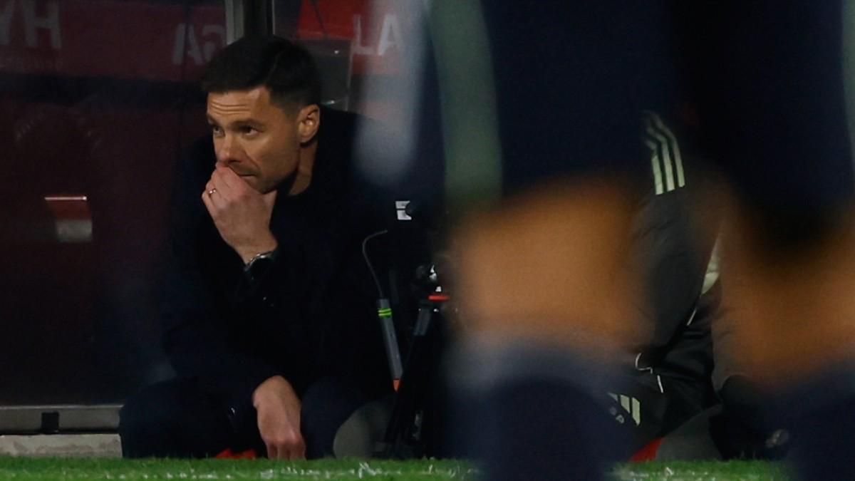 Xabi Alonso comprende la decisión de parar de Araujo: "No son máquinas"