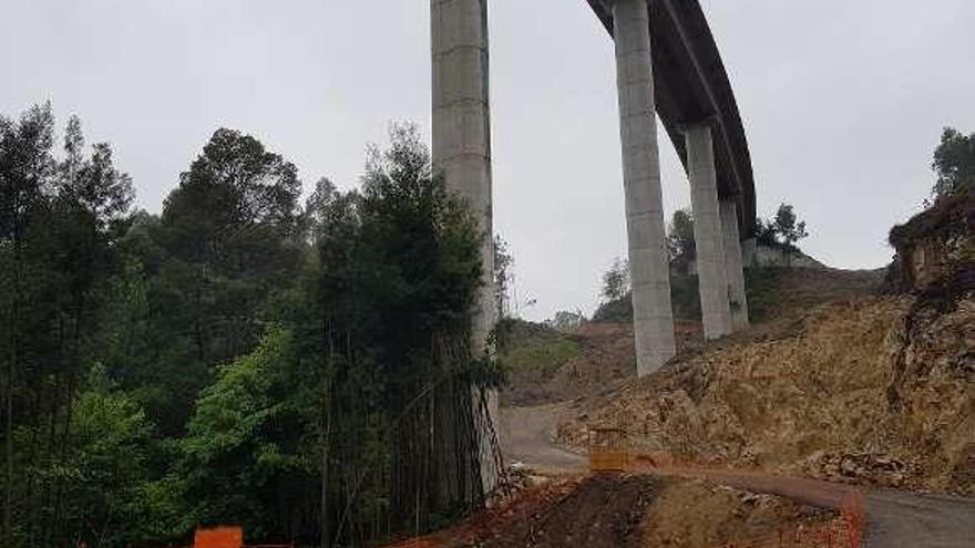 Ya se realizaron las excavaciones para las pilas del viaducto. // F.G.S.