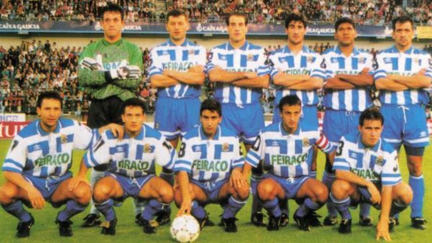 Liaño, Djukic, Voro, Ribera, Donato, Claudio, Rekarte, Manjarín, José Ramón, Fran y Nando, en la primera época de Arsenio Iglesias como entrenador.