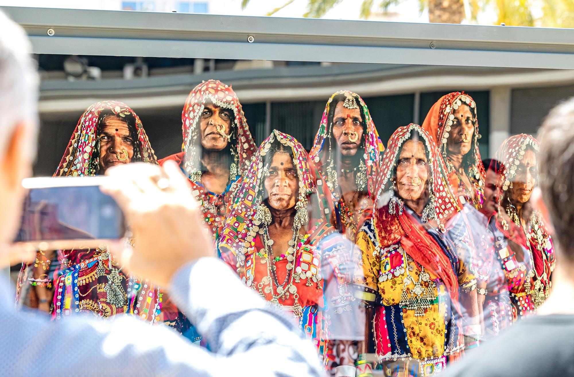 Cuarenta fotografías reflejan la vida cotidiana en Andhra Pradesh, una de las zonas más pobres de la India | La muestra se puede ver en la plaza de SS MM Los Reyes de España hasta el 11 de julio