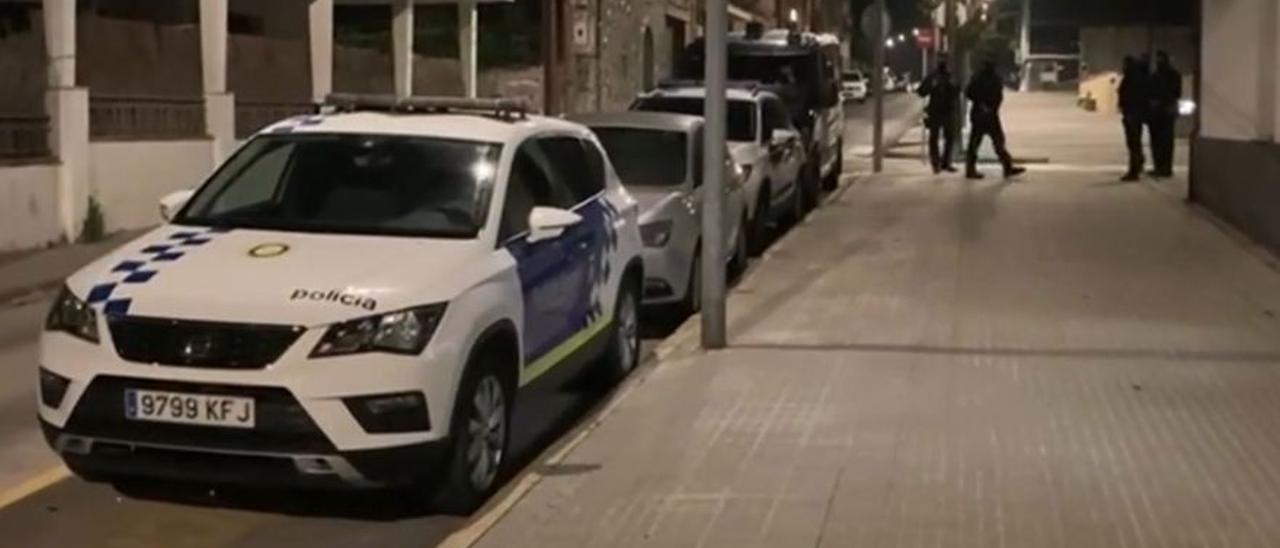 Operación contra una red de marihuana que había corrompido a policías locales de Llinars del Vallès.