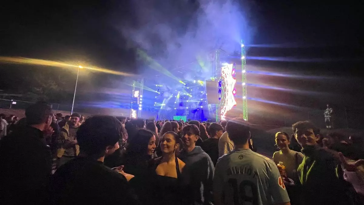 Las discos móviles conquistan las fiestas de los pueblos ante el 'pinchazo' de las orquestas: “Somos más económicas”