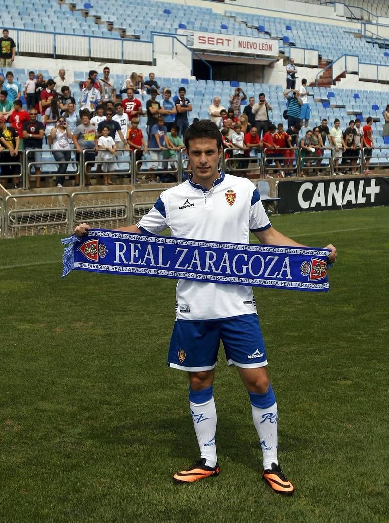 Fotogalería: Presentación de Ángelo Henríquez