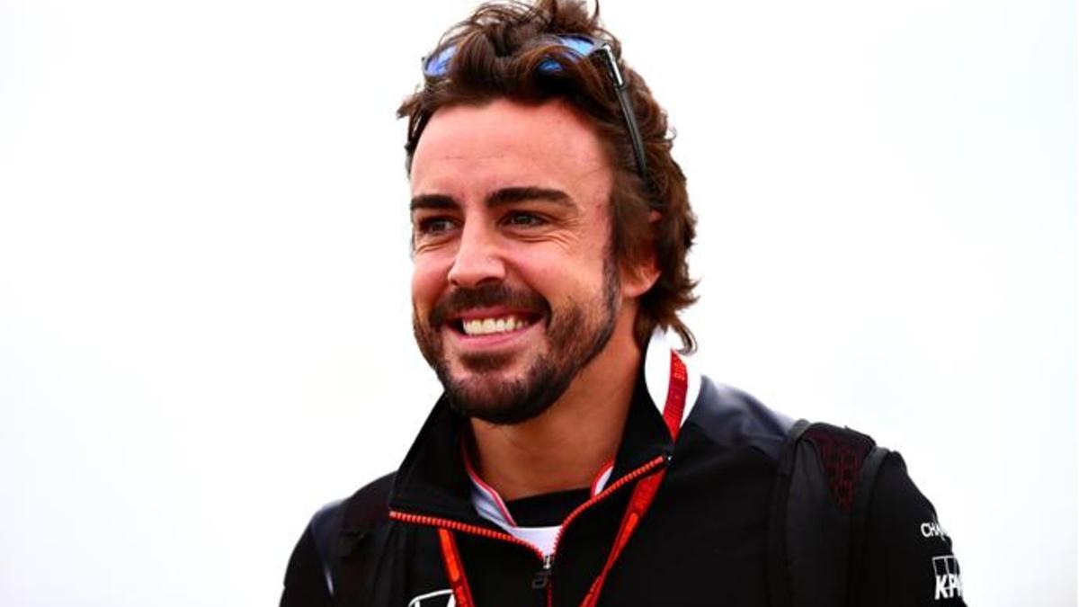 Fernando Alonso prevé una carrera emocionante y espectacular en el circuito urbano de Bakú