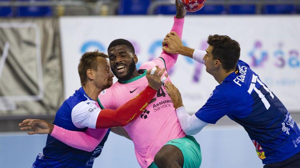 Partido de la Liga Asobal entre el FC Barcelona y el BM Benidorm