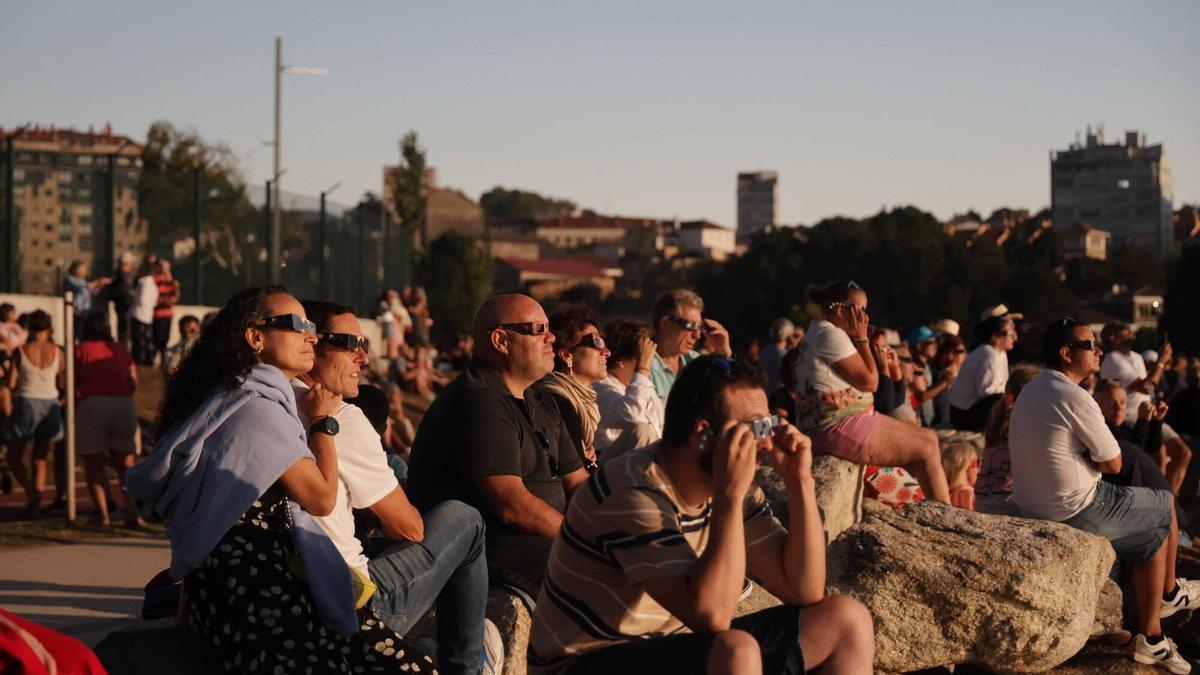 El eclipse desde Vigo, en imágenes