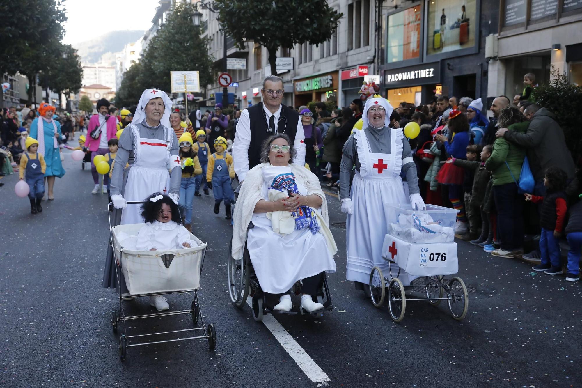 Así fue el desfile de Carnaval en Oviedo