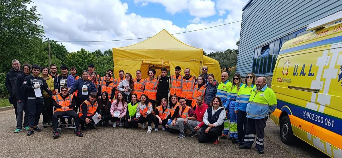 Simulacro de emergencias en Trabazos