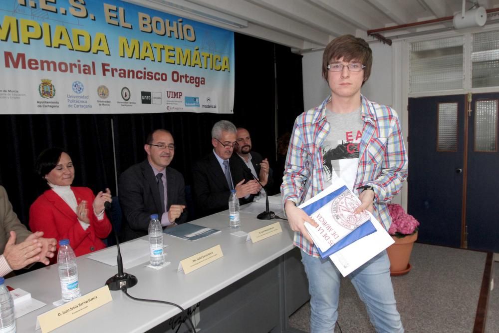 Entrega de premios de la Olimpiada Matemática Francisco Ortega en el IES El Bohio