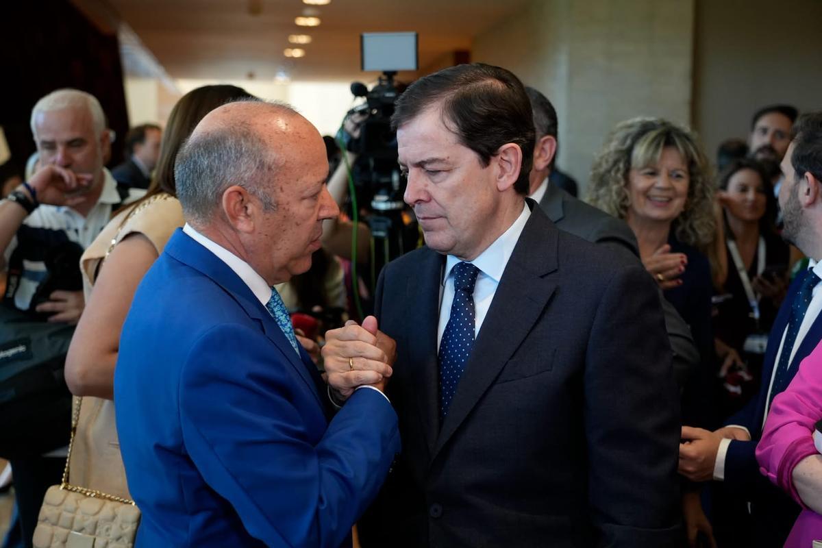 José María Barrios, presidente del PP de Zamora, con Alfonso Fernández Mañueco.