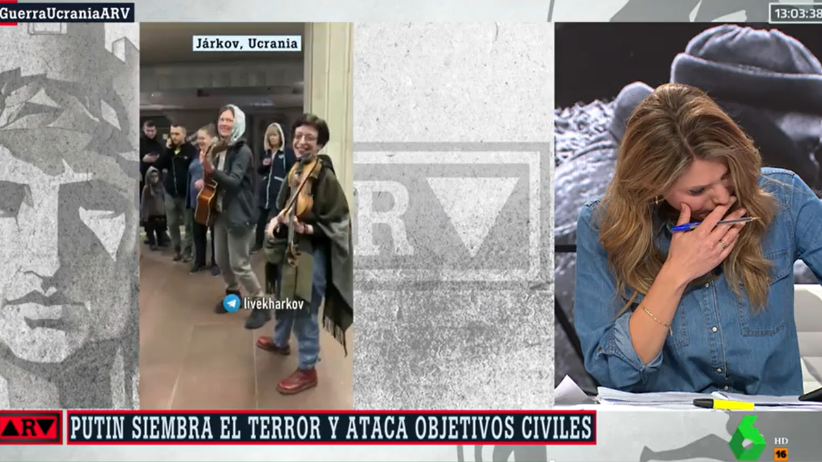 Diana Mata, periodista d’‘Al rojo vivo’, es posa a plorar per un vídeo dels nens ucraïnesos Diana Mata, periodista d’‘Al rojo vivo’, es posa a plorar per un vídeo dels nens ucraïnesos