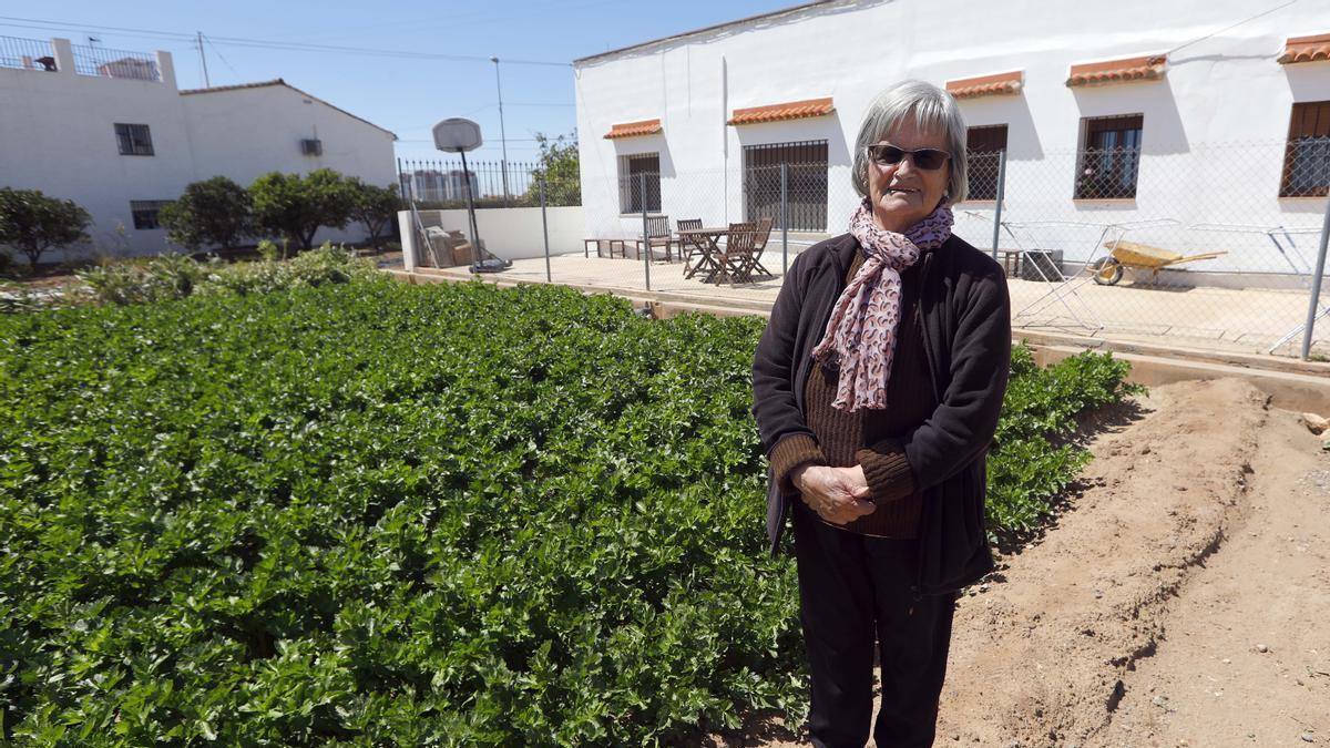 Dolores Escamilla, en su casa en el Camino Viejo de Godella