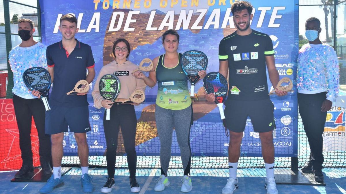 Las dos parejas ganadoras de la primera edición del Open Oro Isla de Lanzarote. | | LP/DLP