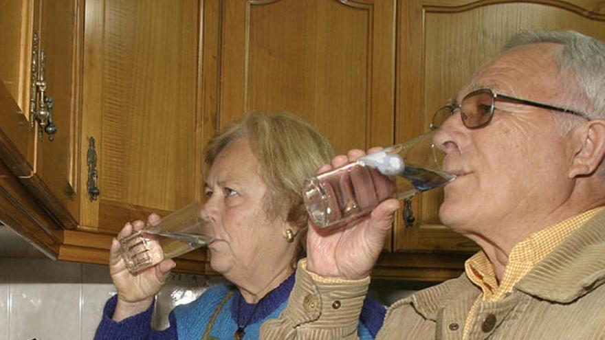 Abastecimiento. La Junta quiere que el agua cueste lo mismo.