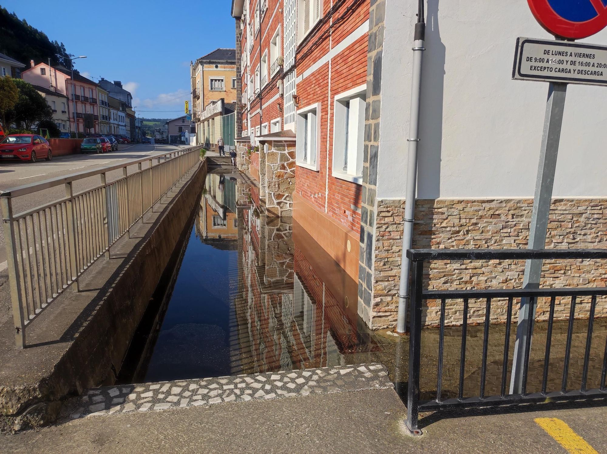 En imágenes: El efecto de las mareonas en Vegadeo, Navia y Luarca