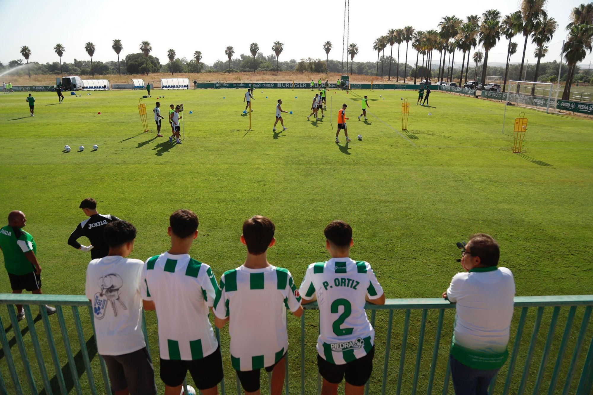 El primer entrenamiento de la pretemporada del Córdoba CF, en imágenes