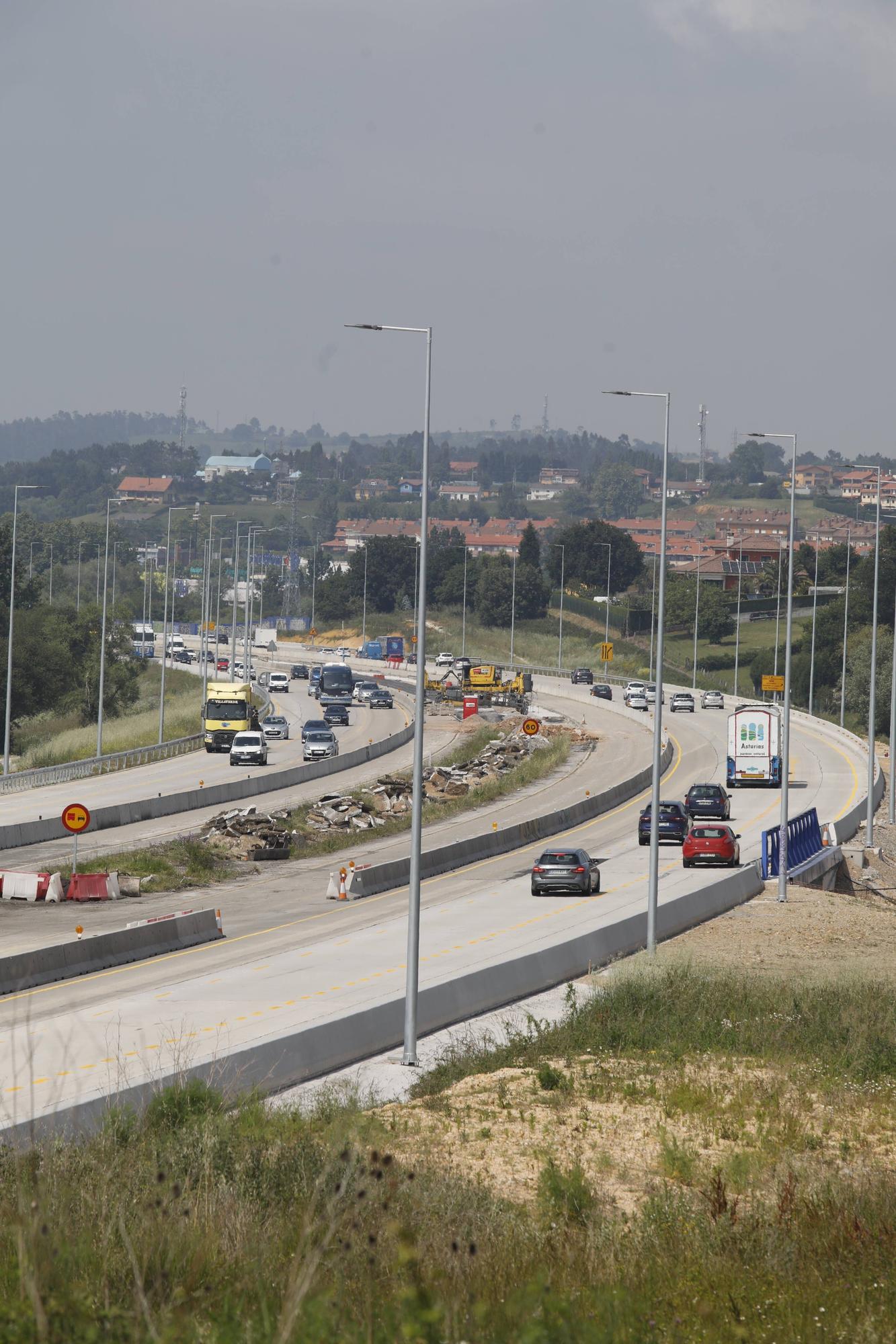 En imágenes: Nuevas caravanas en la "Y" por las obras del tercer carril