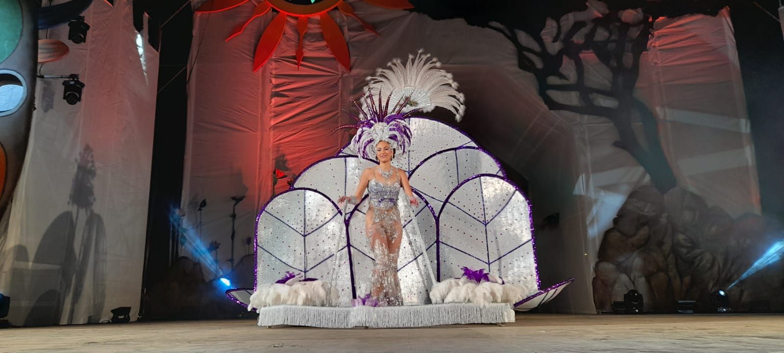 Carnaval de Vinaròs 2023: Los espectaculares trajes de las 30 reinas y el rey