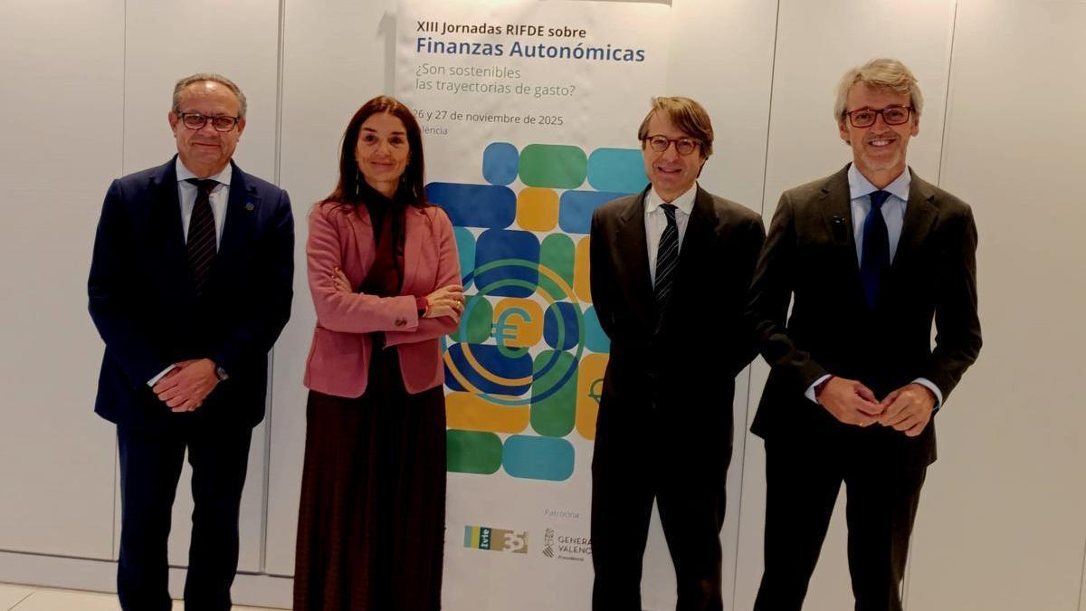 l consejero de Economía, Hacienda, Fondos Europeos y Transformación Digital, Luis Alberto Marín, junto con sus homólogos de Galicia, Miguel Corgos, Valencia, Ruth Merino y Castilla la Mancha, Juan Alfonso Ruiz, este miércoles.
