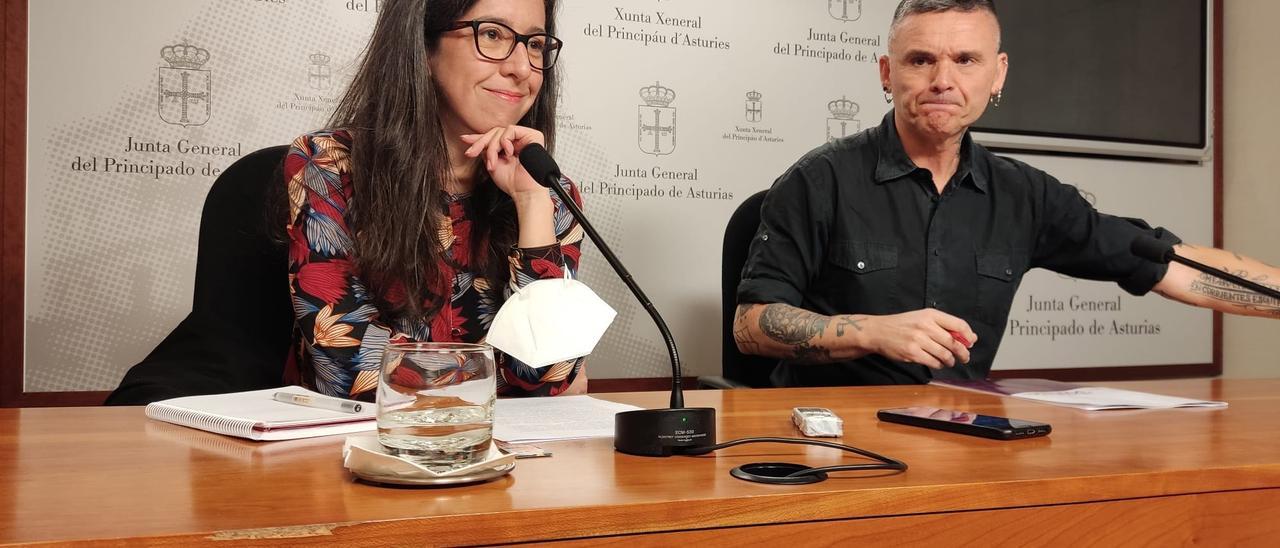 Alba González y Rafael Palacios en rueda de prensa.