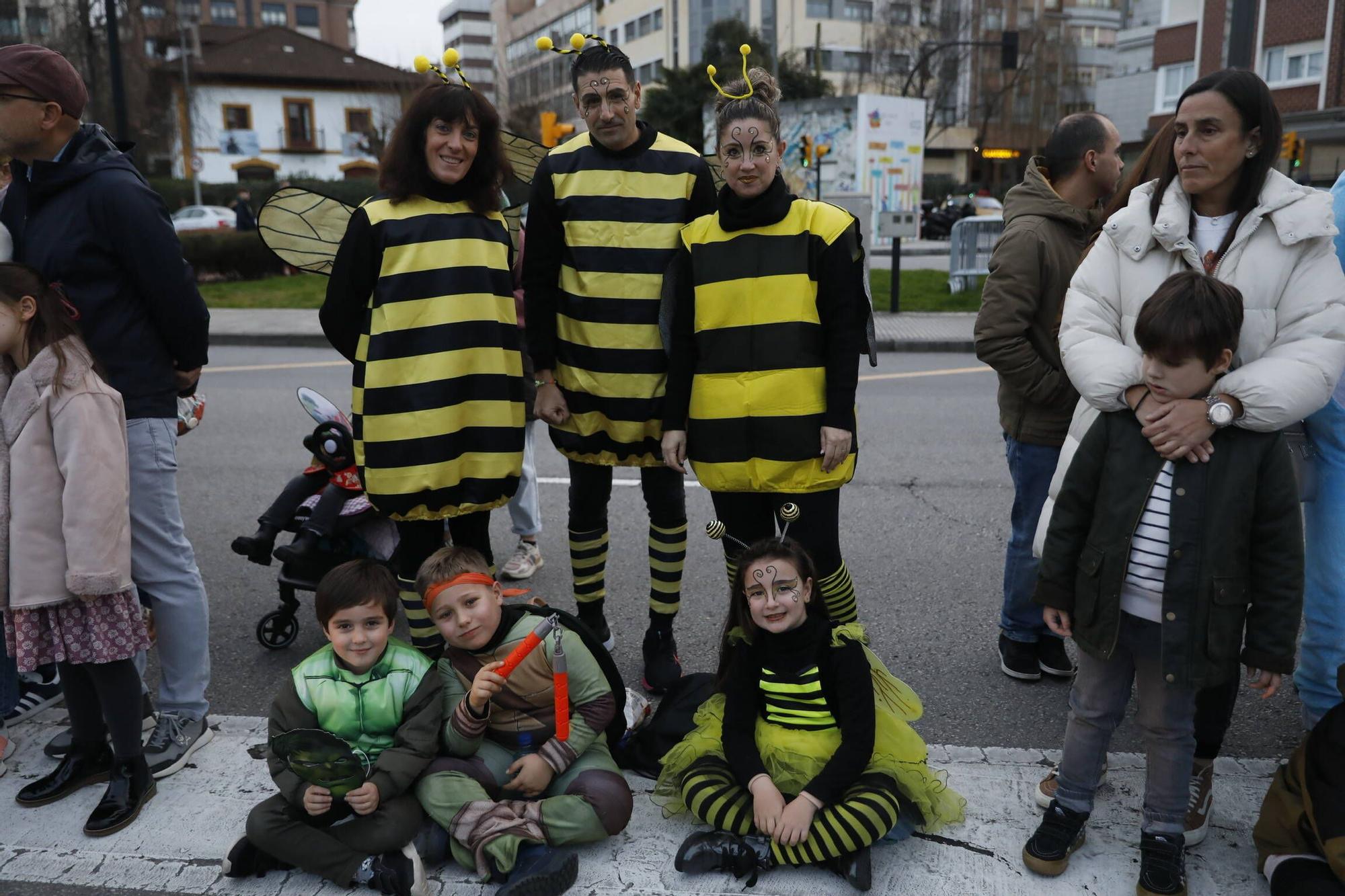 Así fue el multitudinario desfile del Antroxu de Gijón (en imágenes)