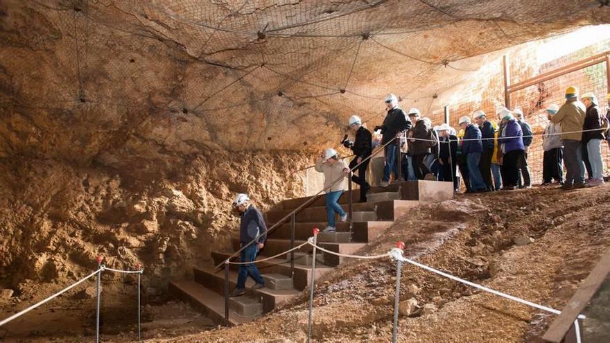 Proponen abrir un túnel minero para visitar la Cueva Victoria