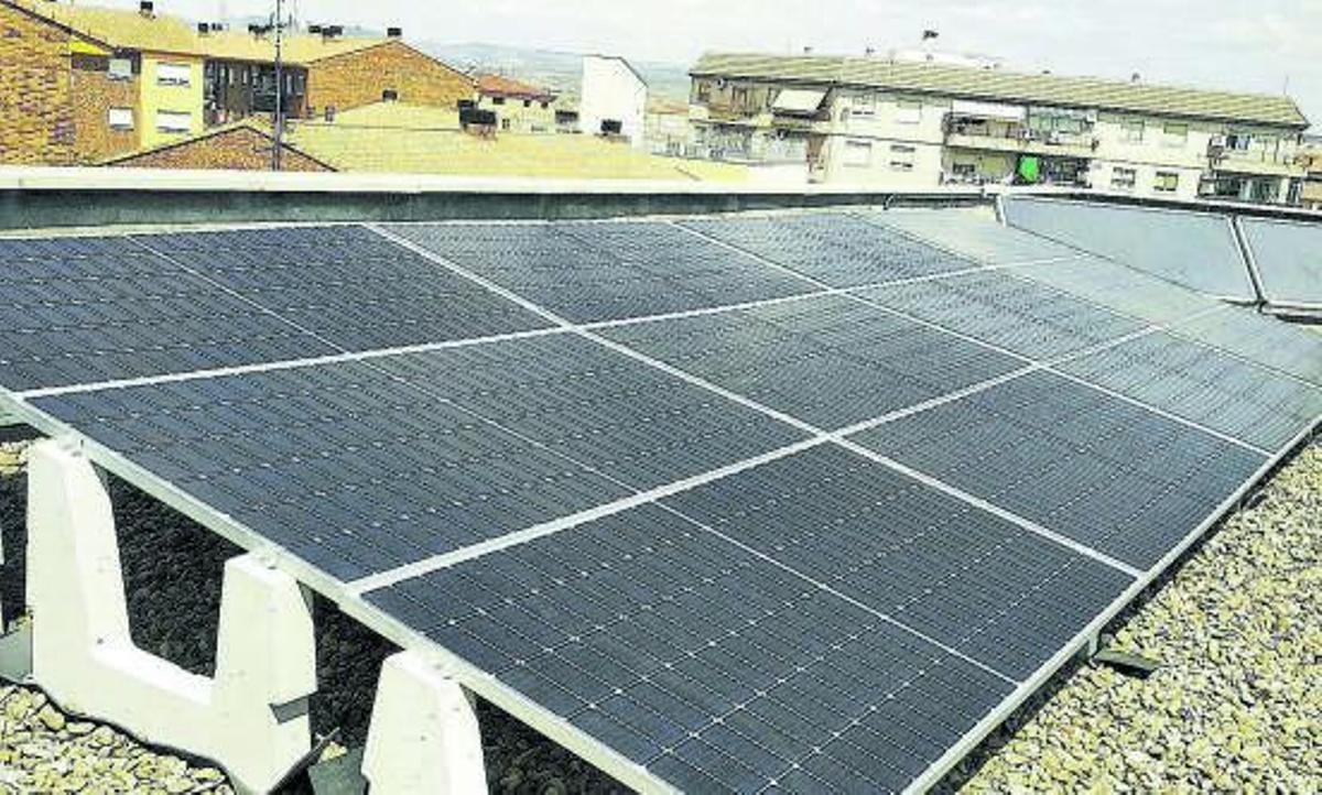 Renovable. La sede de la Comarca Ribera Alta del Ebro cuenta con una instalación fotovoltaica.