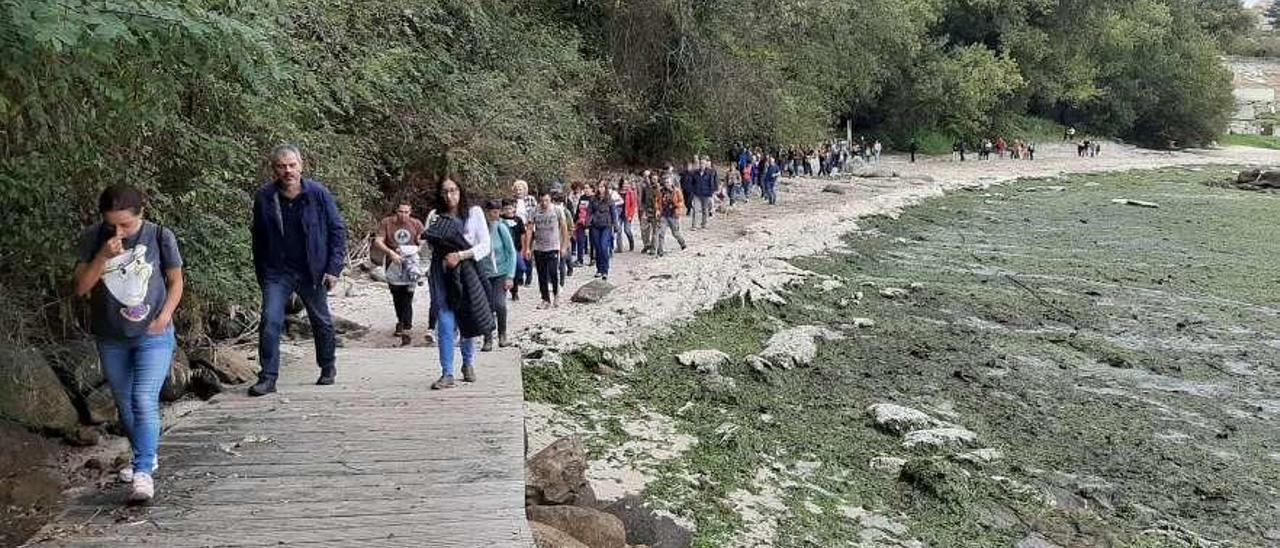 Roteiro por Tirán que había organizado la Lonxa Literaria en octubre sobre &quot;O último barco&quot;. // G.N.