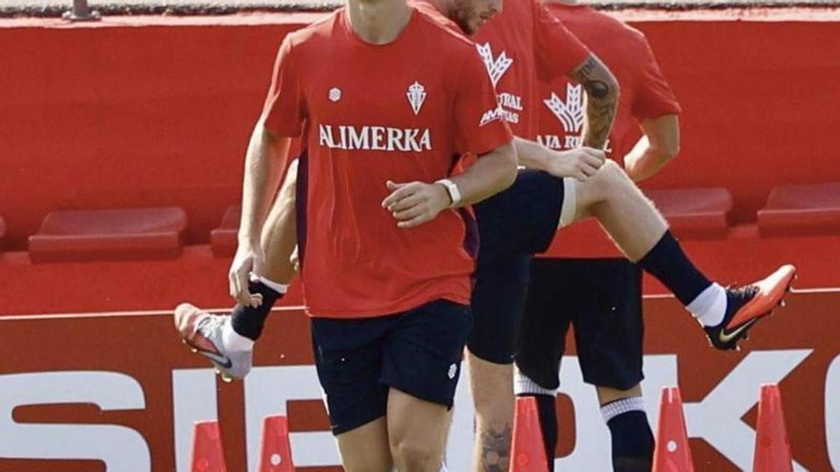 Guillamón vuelve a entrenarse con el grupo
