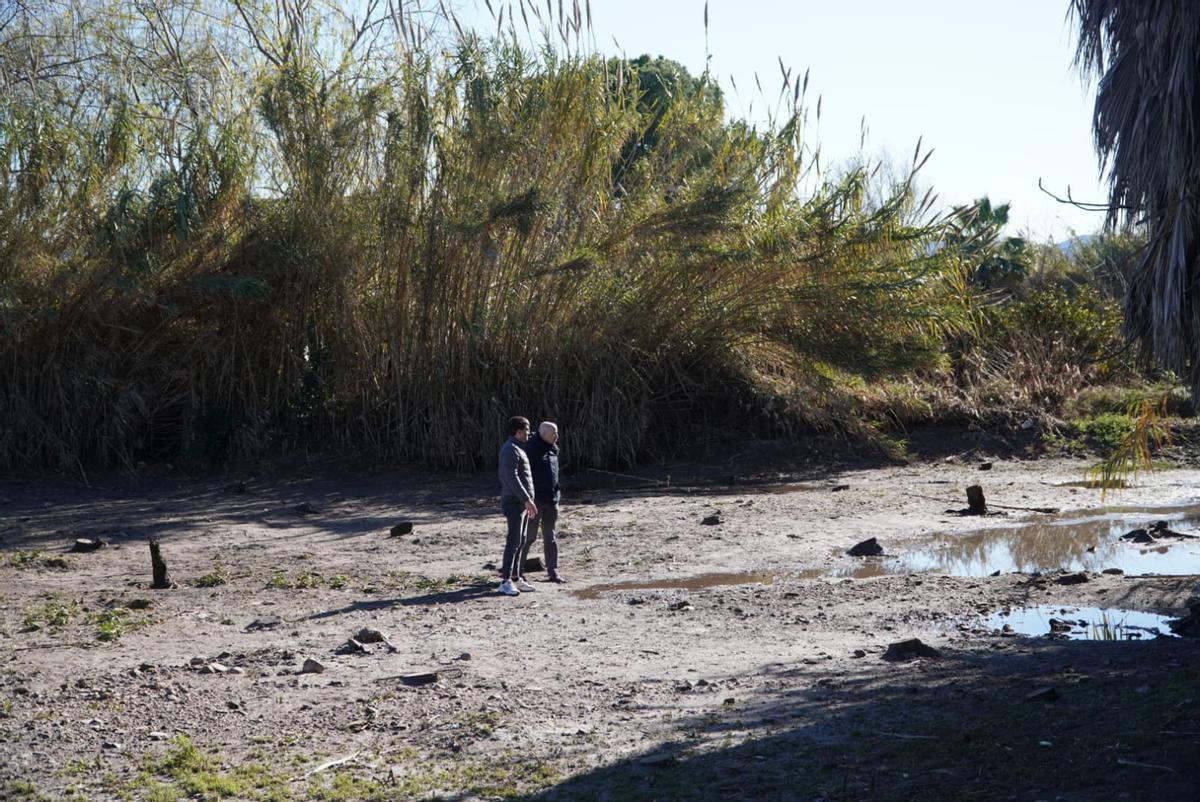Miguel Polo, este miércoles, en el cauce del Barxeta.