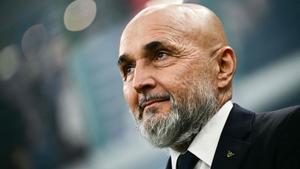 (FILES) Italys head coach Luciano Spalletti looks on ahead of the Nations League quarter final first leg football match between Italy and Germany at the San Siro Stadium in Milan, on March 20, 2025. Luciano Spalletti is in talks with Juventus on October 28, 2025 to potentially become their new coach after the club sacks Igor Tudor. (Photo by Marco BERTORELLO / AFP)