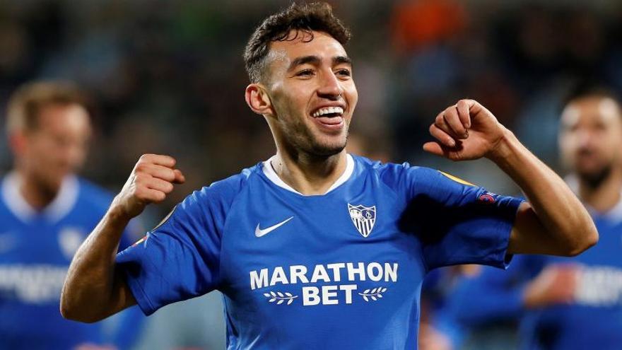 Munir celebra uno de los goles del Sevilla