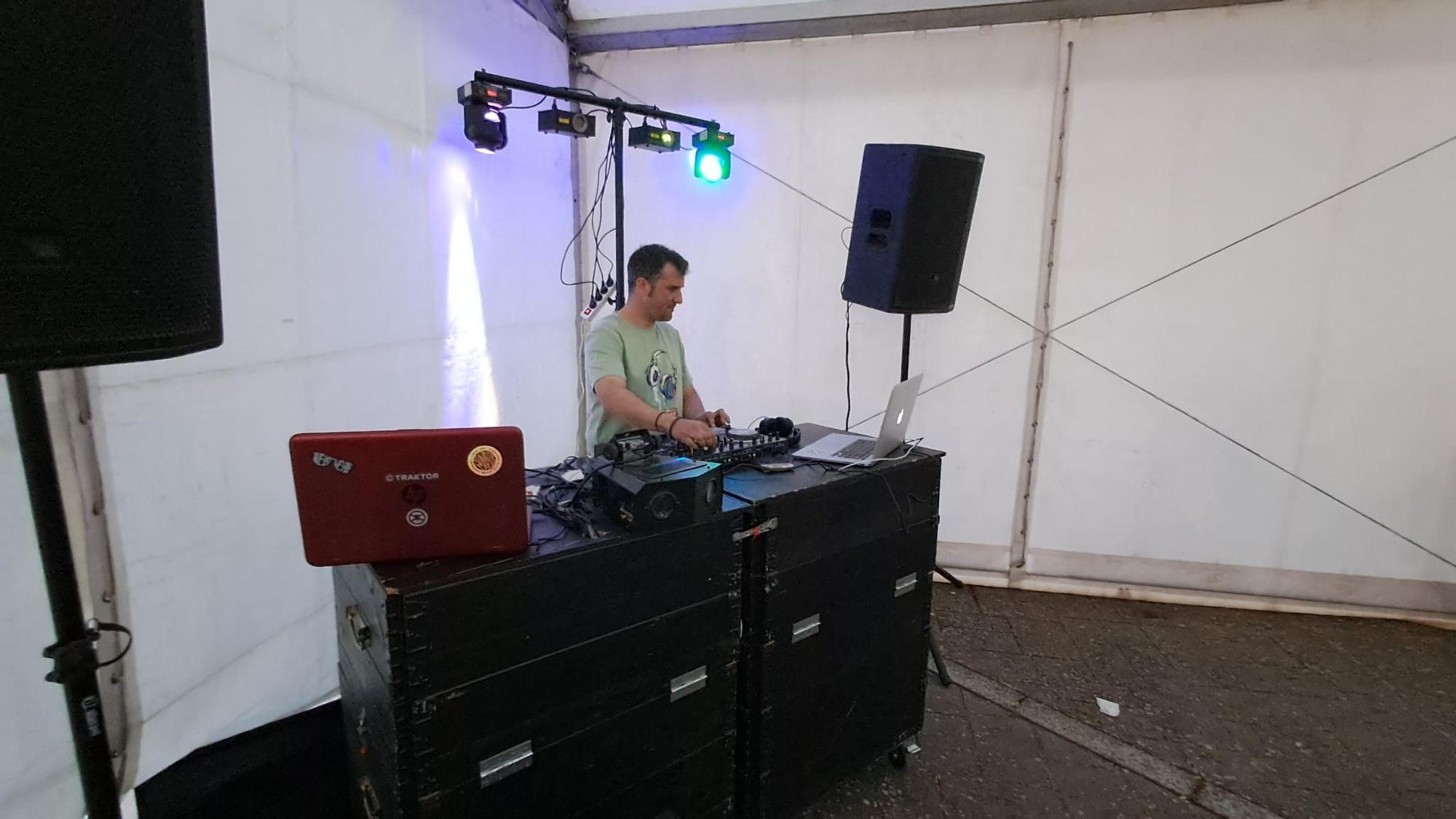 GALERÍA | Villafáfila despide las fiestas de San Isidro con un taller de papiroflexia