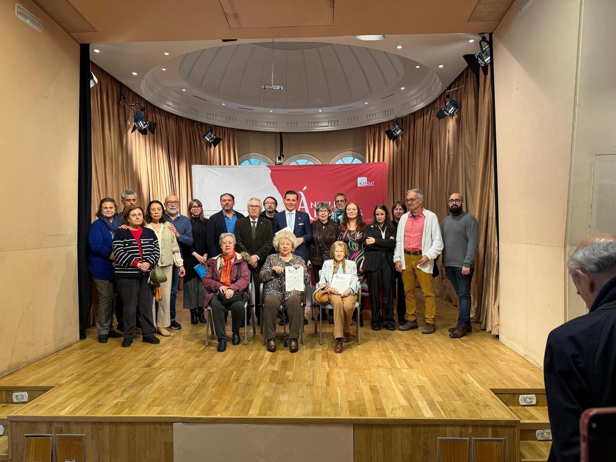 Presentación de la exposición y el libro "Ángeles y demonios" en la sede de la SGAE en Madrid