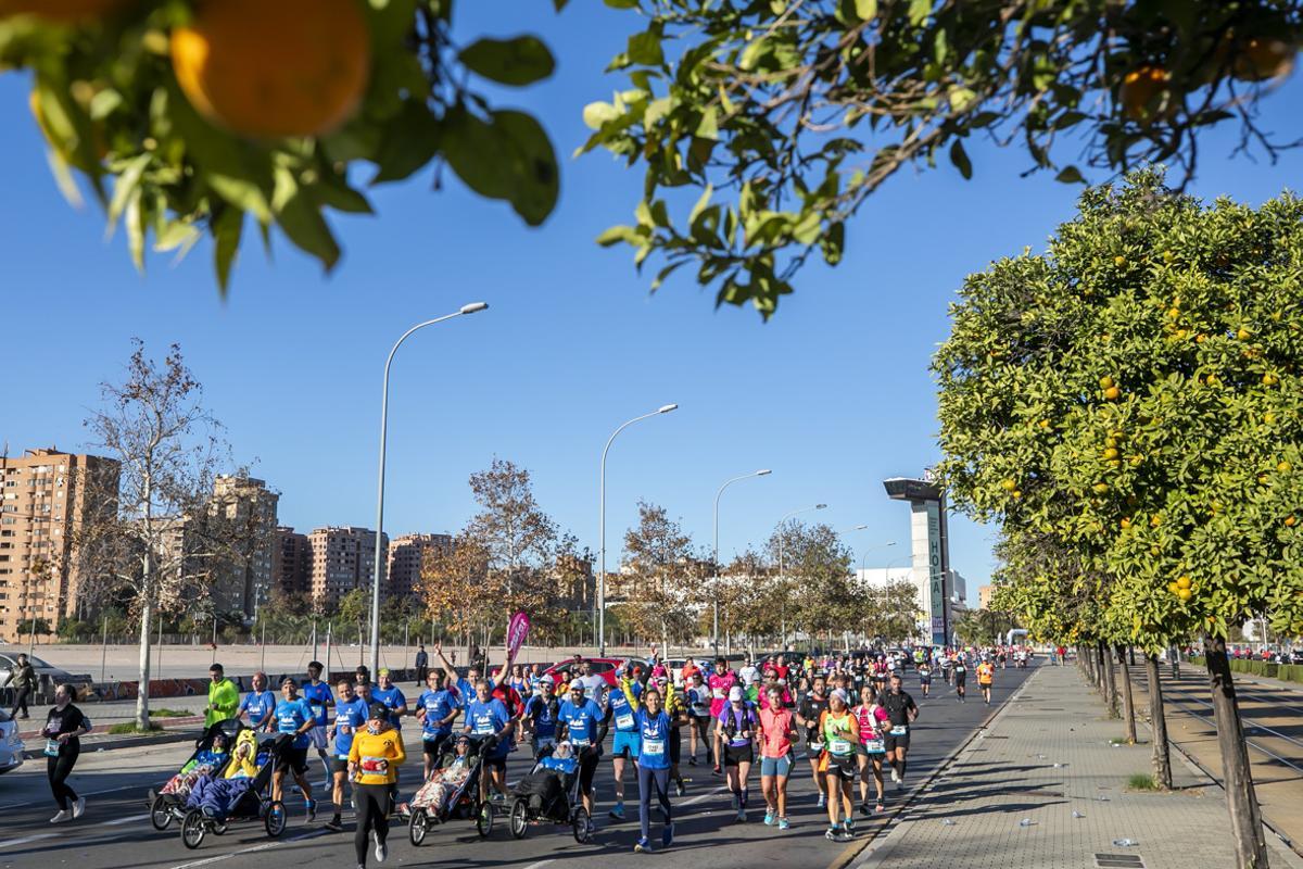 Equipo Zurich Aefat en Maratón Valencia 2023