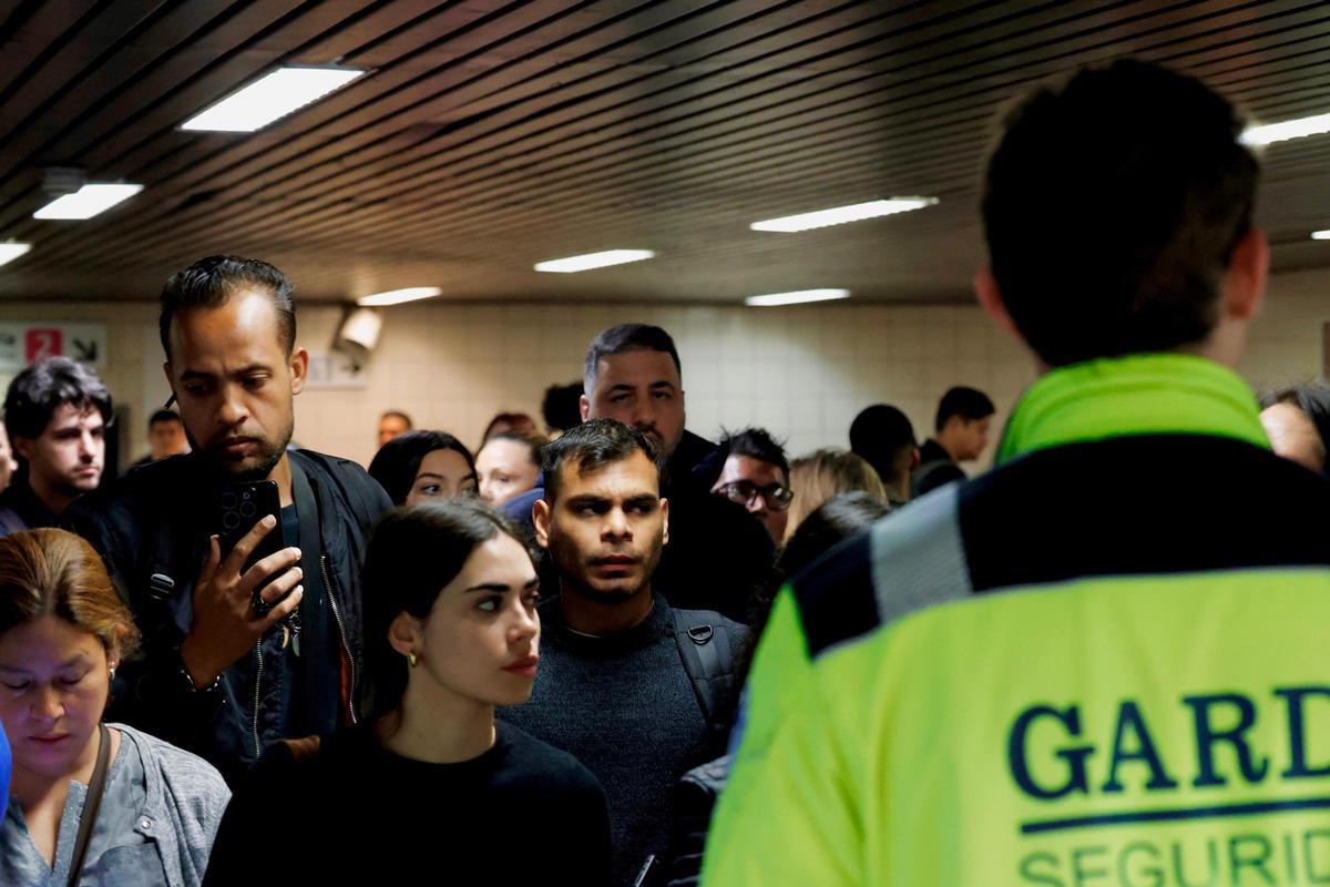 Caos en Metrovalencia: una avería eléctrica interrumpe la circulación en plena jornada de huelga
