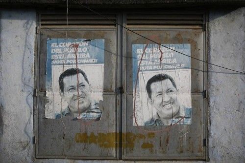 Los murales con la imagen de Chávez son constantes en las calles de Venezuela. El país rinde tributo así a la figura del presidente fallecido hace ahora dos años