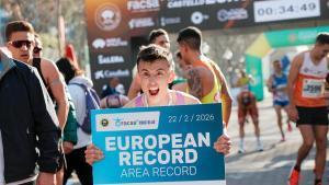 Yann Schrub (26:43) bate el récord europeo en el FACSA 10K Castelló