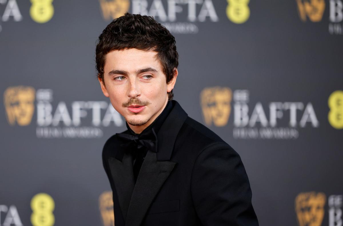 LONDON (United Kingdom), 22/02/2026.- US actor Timothee Chalamet poses on the red carpet at the EE BAFTA Film Awards 2026 at the Royal Festival Hall in London, Britain, 22 February 2026. The ceremony is hosted by the British Academy of Film and Television Arts (BAFTA). (Cine, Cine, Reino Unido, Londres) EFE/EPA/TOLGA AKMEN