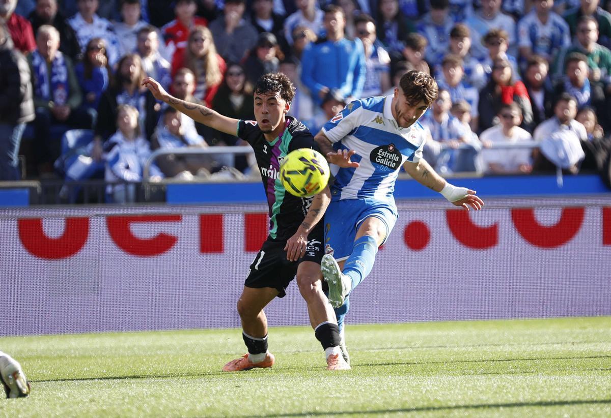 Altimira, en un lance del partido contra el Málaga.