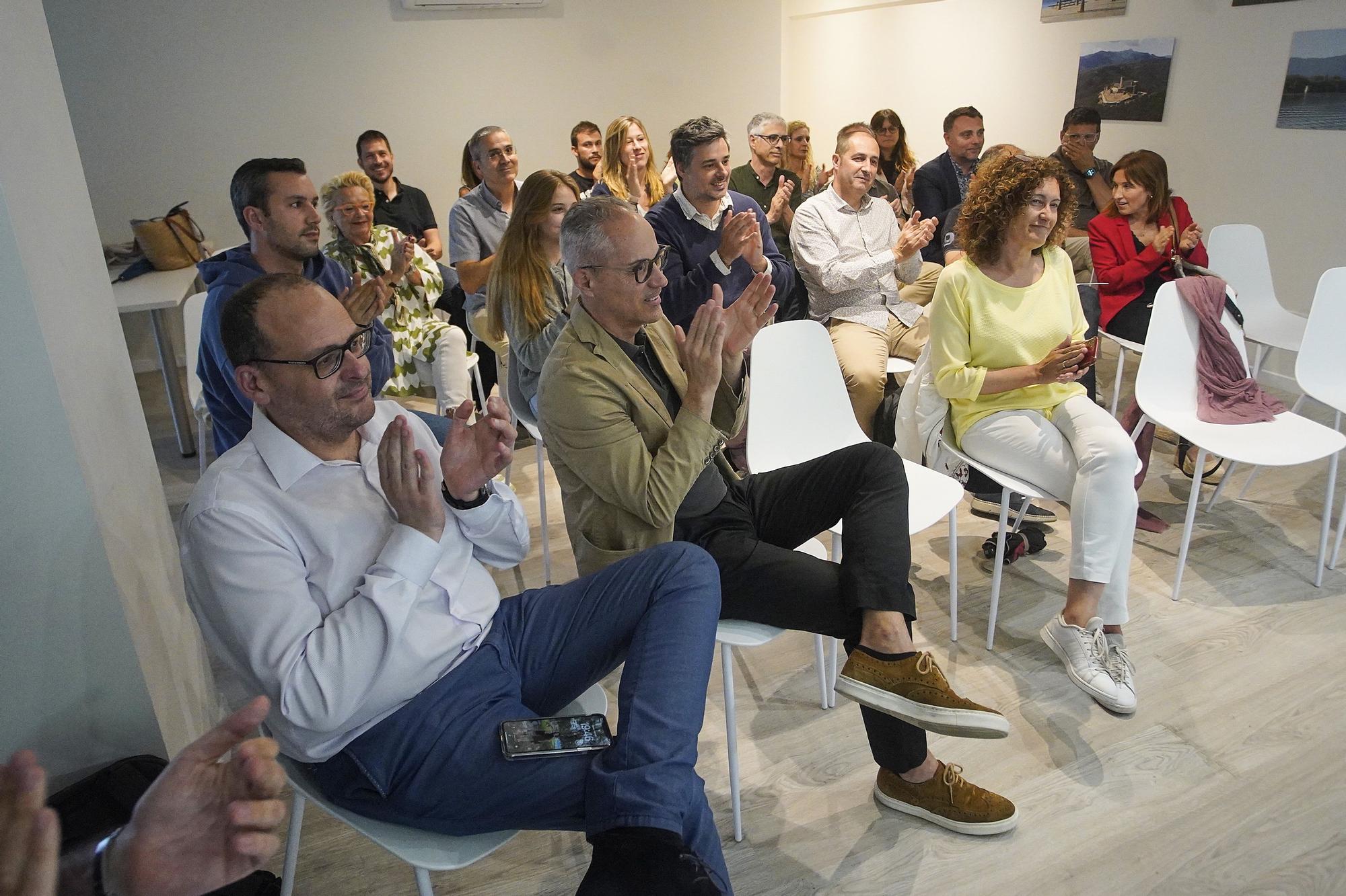 Reunió de Gemma Geis (Junts) amb els membres de la candidatura a Girona