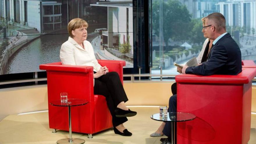 Merkel da por cerrada la polémica en torno a la salida de Grecia del euro